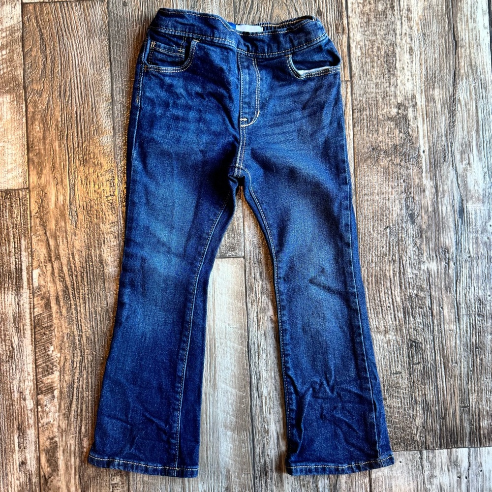 Old Navy Toddler Girl 5T Dark Wash Flare Denim Jean With Elastic Waistband
